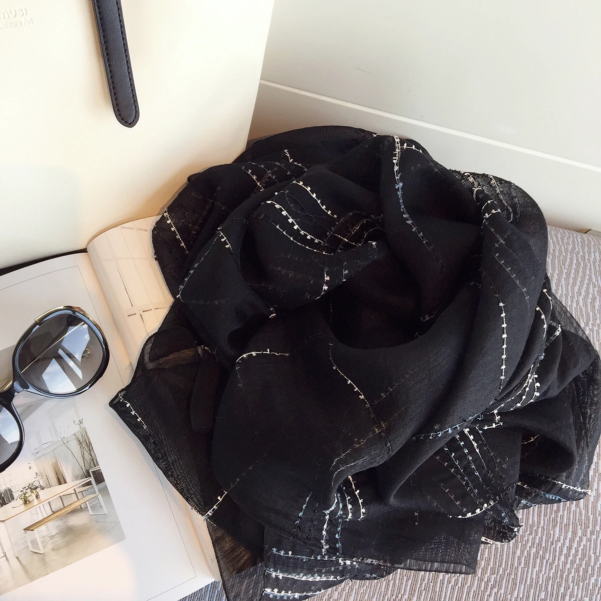 

Women Winter Scarf High Quality Plaid Blanket Scarf&Shawl Big Size Thicken Scarves Shawls White