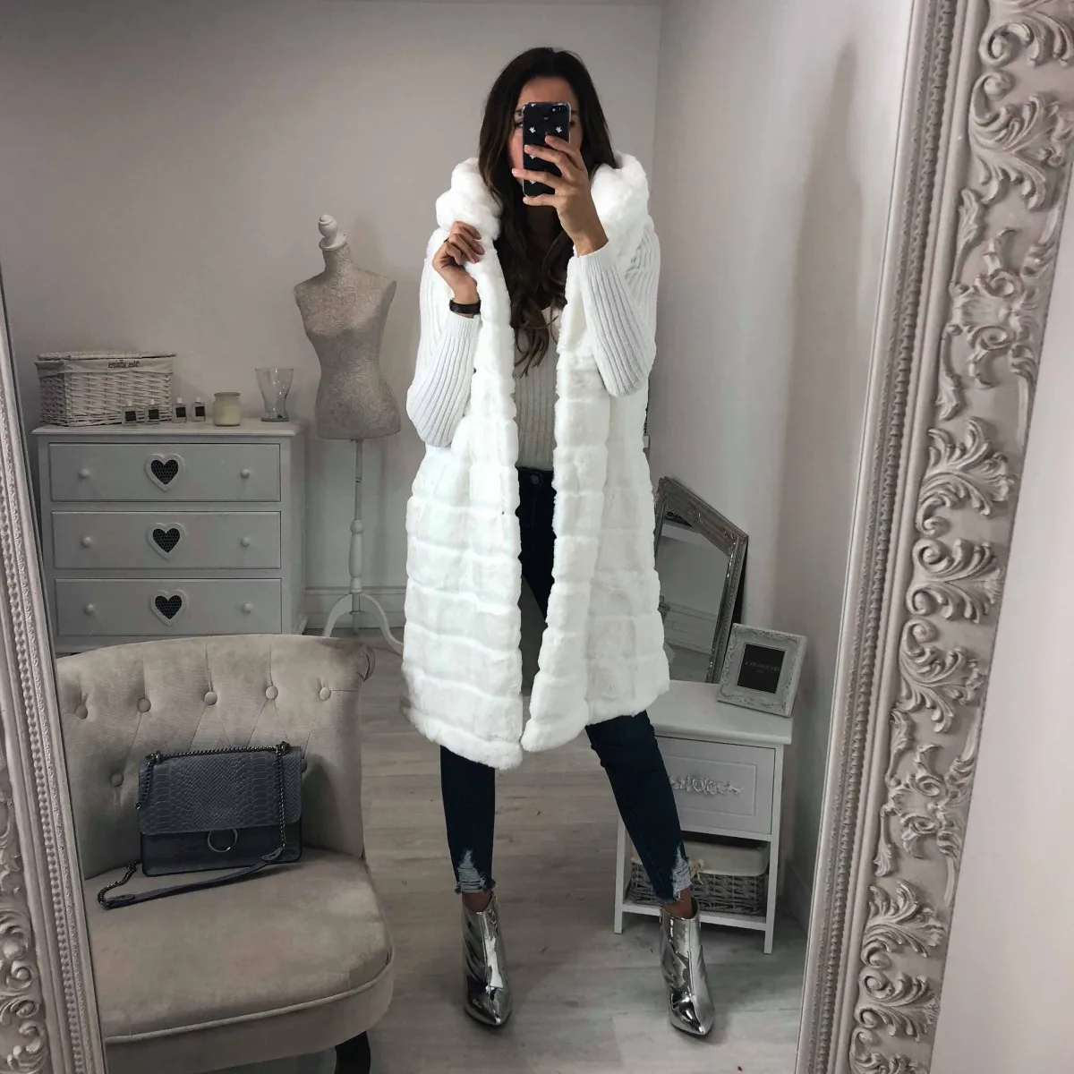 Теплый жилет с капюшоном из искусственного меха лисы женская зимняя