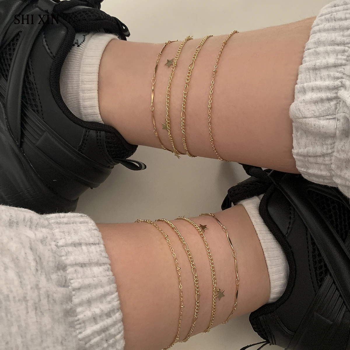 

SHIXIN 4Pcs Layered Thin Chains Star Pendant Anklet Set for Women Bracelets on the Leg Summer Fashion Foot Chains Jewelry Female