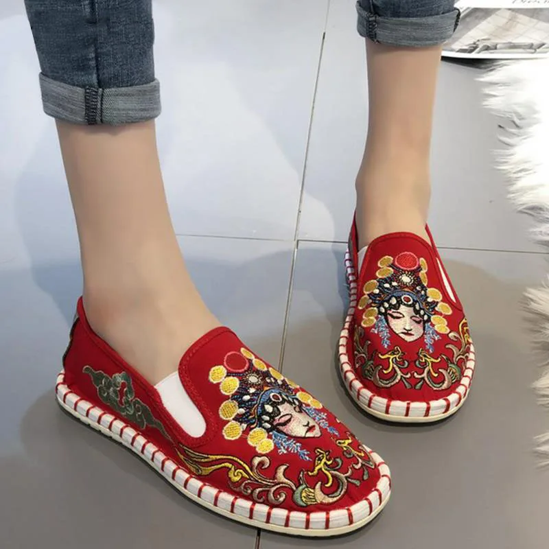 

Women's Shoes