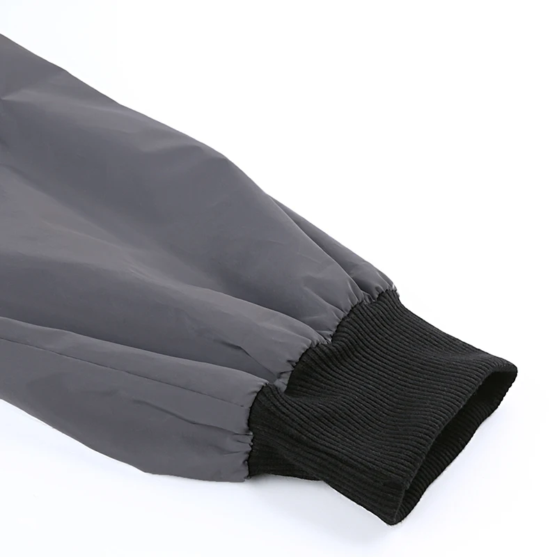 Женский короткий топ черный с о-вырезом и длинным рукавом на молнии со