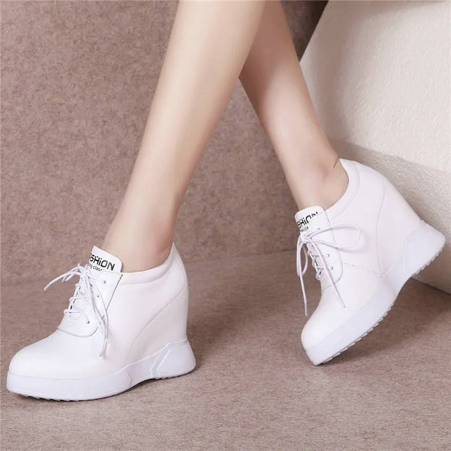 Кроссовки женские из натуральной кожи туфли лодочки на танкетке шнуровке