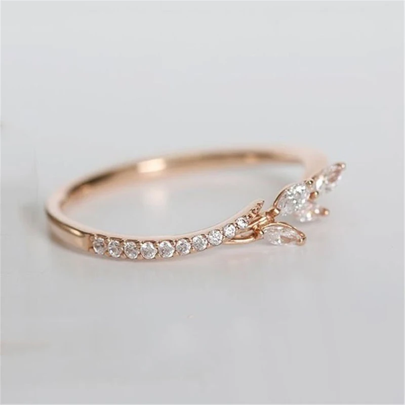 

New Fashion Women Finger Ring Girls Flowers Zirconia Wedding Engagement Rings Ladies Accessories Jewelry Woman Gift