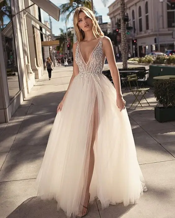 2020 Beach Wedding Dresses Side Split Beaded Deep V Neck Backless New Bohemian Bridal Gowns A Line Floor Length Vestido De Novia