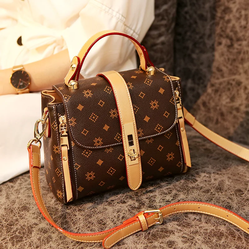 

2021 New Fashion Shoulder Messenger Flap Bag Ladies Fashionable Purses Bolsa Genuine Leather Luxury Handbags Women Bags Designer