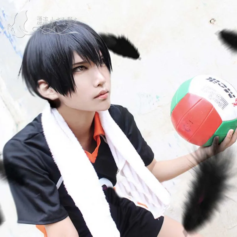 Аниме Haikyu! Волейбольный парик Kageyama Tobio для костюмированной вечеринки короткий