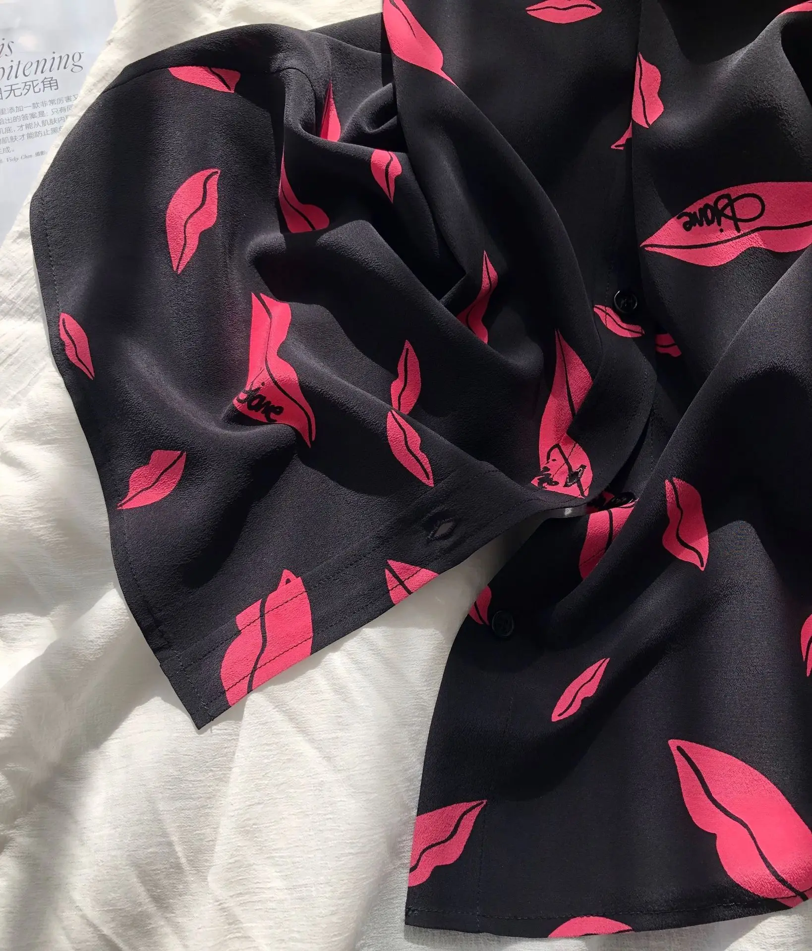 

100% Silk Shirts Brand Women High Luxury Autumn Spring Vintage Elegant Gorgeous Red Lips Silk Shirt Blouse