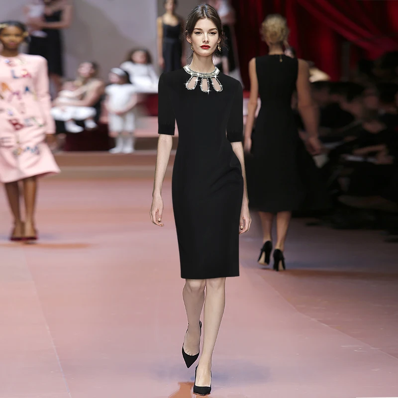 

Round Neck Hollow Beaded Diamond Short Sleeve Temperament Dress 2021 Summer Plus Size Party Evening Dress for Women