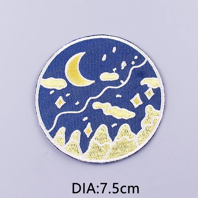 

Cute Animals Elephant Dinosaur Patch For Clothing Van Gogh Heart Embroidery Patches For Clothes Stickers For T-shirt Whale Patch