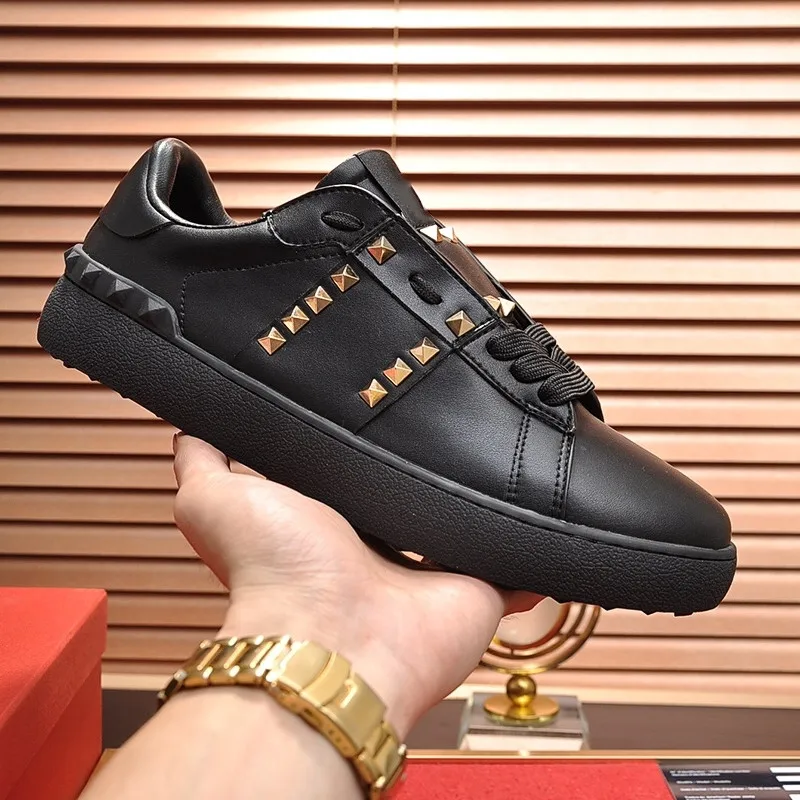 Женские роскошные женские кроссовки с заклепками повседневная обувь