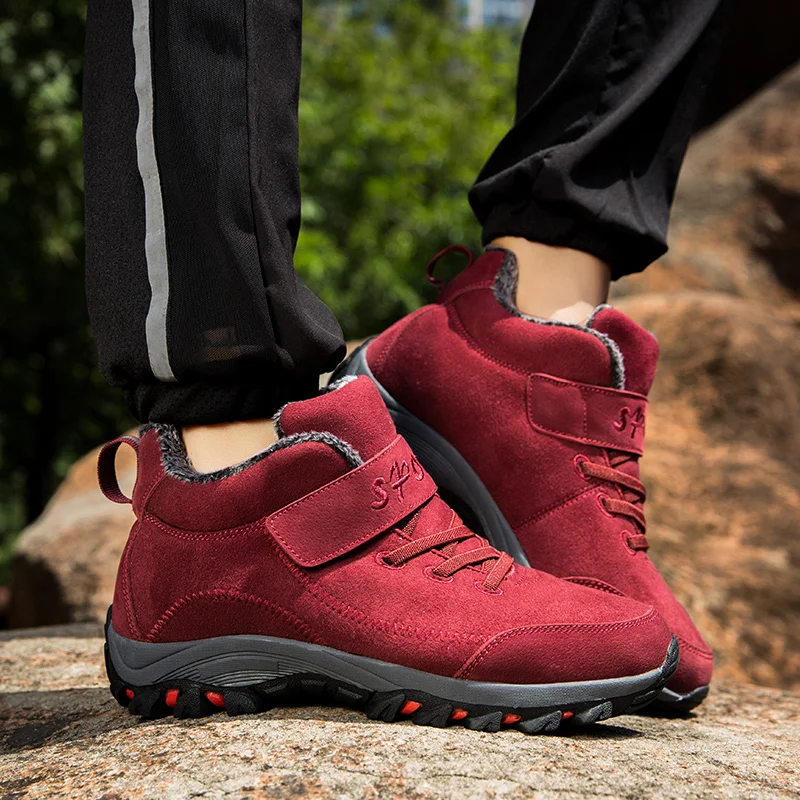 Зимние женские кроссовки Замшевые ботильоны на резиновой подошве Нескользящая