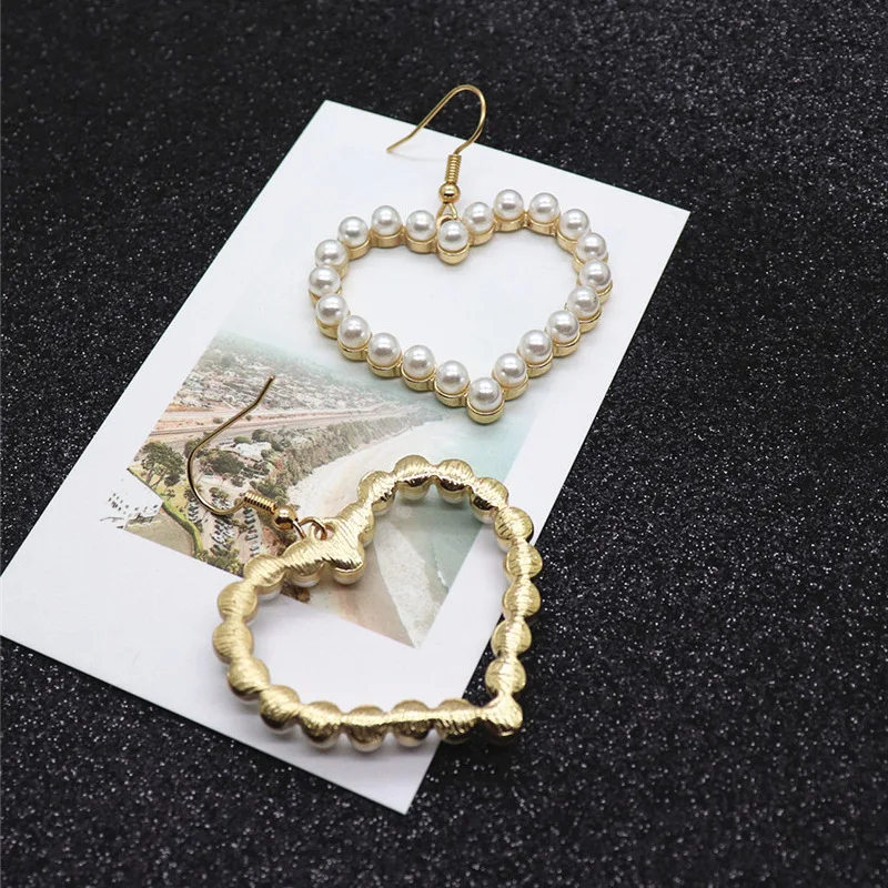 Женские серьги золотого цвета с сердечками жемчужные в Корейском стиле вечерние