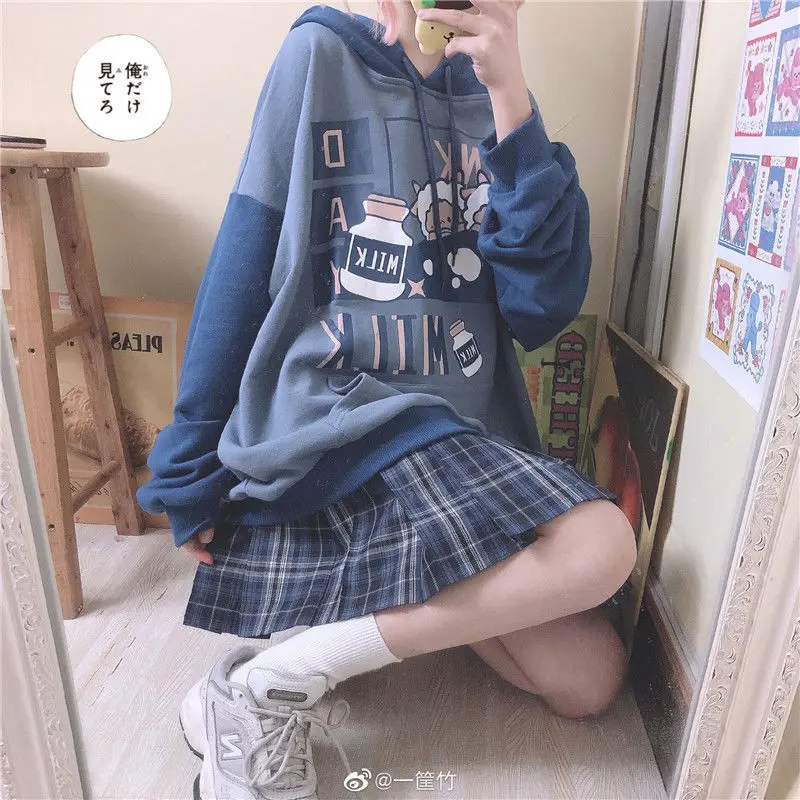 

Свитер женский осенне-зимний с капюшоном в японском стиле