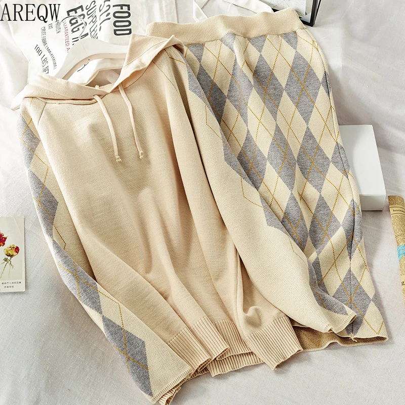 Вязаный комплект свободная куртка с капюшоном + высокая талия юбка на бедрах из