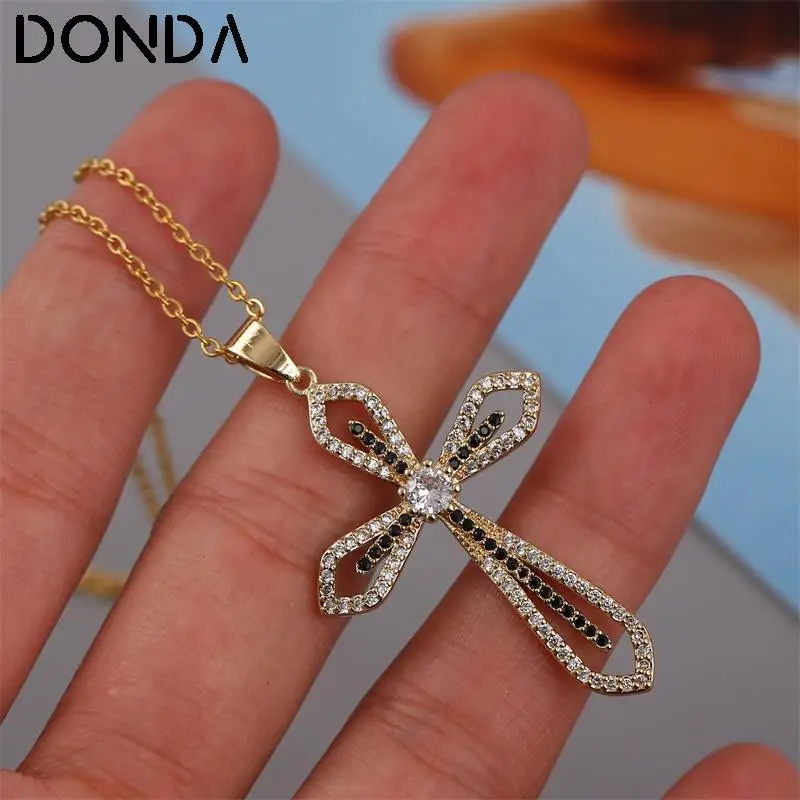 

Ожерелье с крестом из меди и фианита для женщин