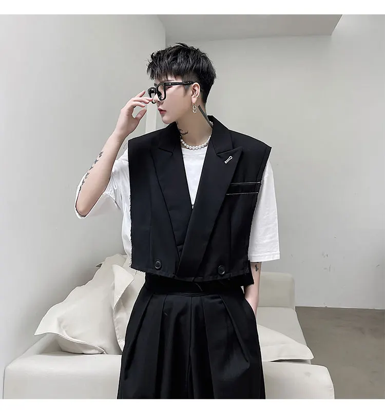 

Large Size Summer Personality Simple Jiming Line Short Waistcoat Fashion Men's Suit Collar Vest Sleeveless Coat Waistcoat Men