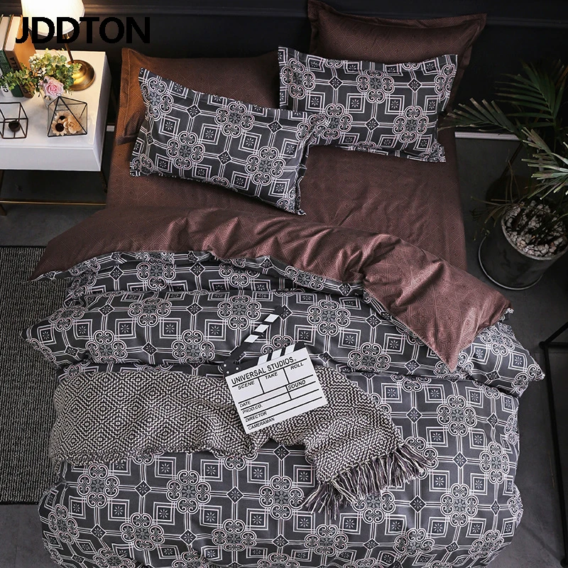 

New Arrival Classical Double sided Bed Linings Concise Style Bedding Set Quilt Cover Pillowcase Cover Bed 3pcs/set BE031