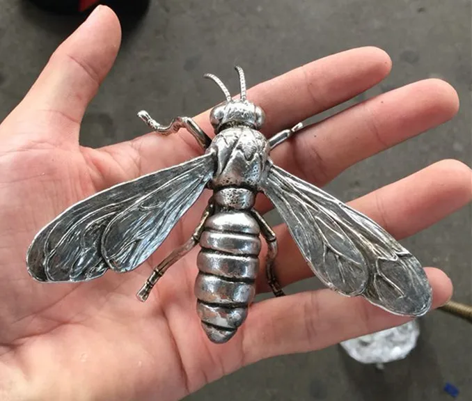 

[Delicate] China Hand sculpture Miao silver honeybee statue Bees Metal Animal statues