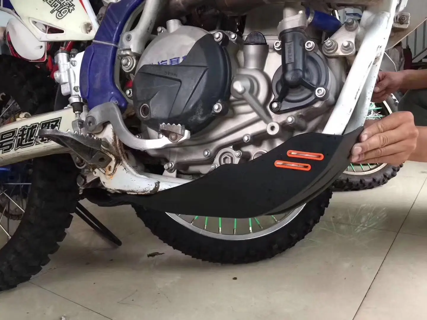 Motorcycle engine protection plate KTM SXF250 250/350/350 XCF HUSQVARNA FC250/350 FX350 HJ250H- 1-2 KEWS K18
