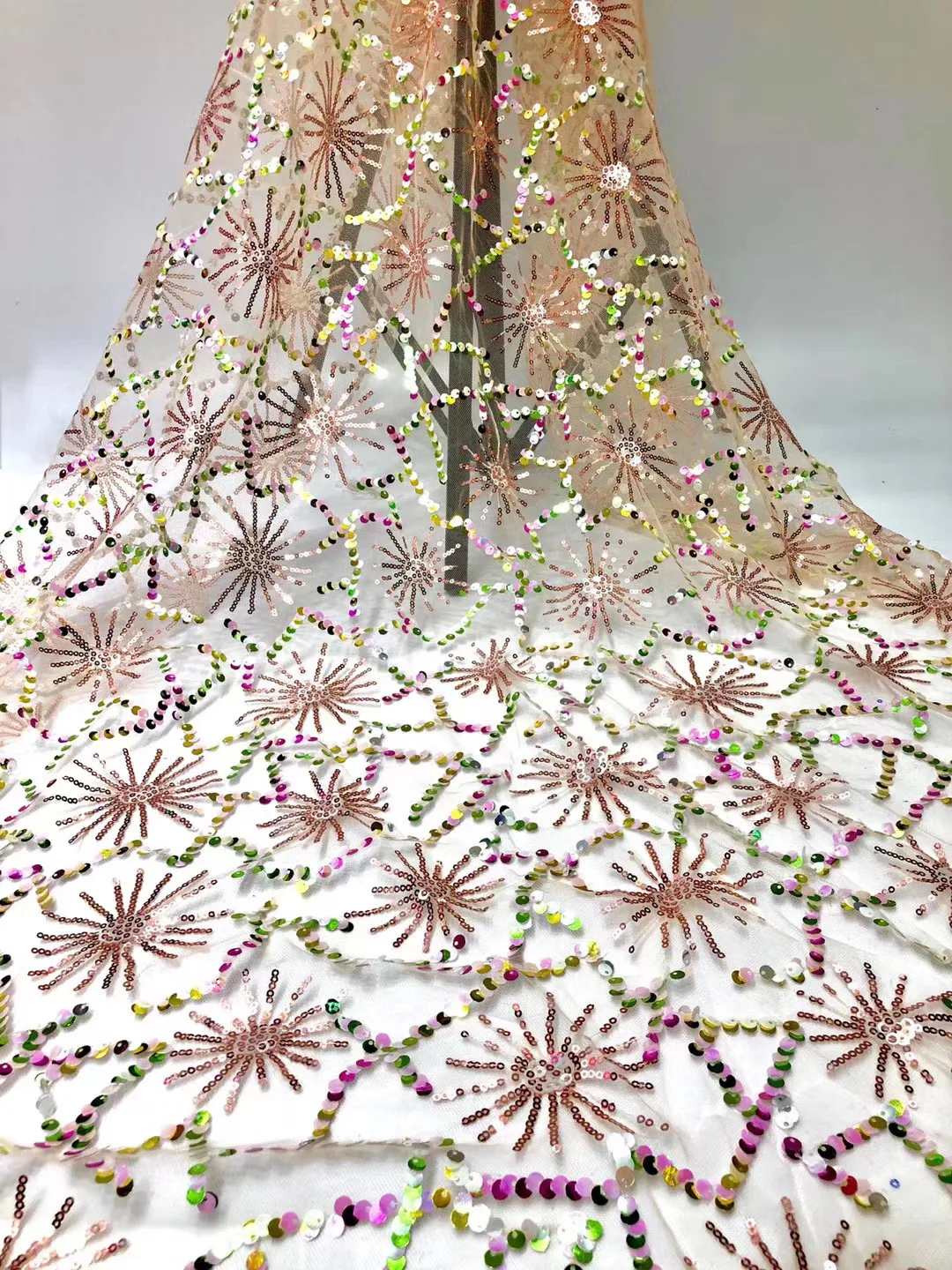 

Африканская кружевная ткань с вышивкой, нигерийская кружевная ткань с блестками, Высококачественная французская Тюлевая кружевная ткань для женщин J40211