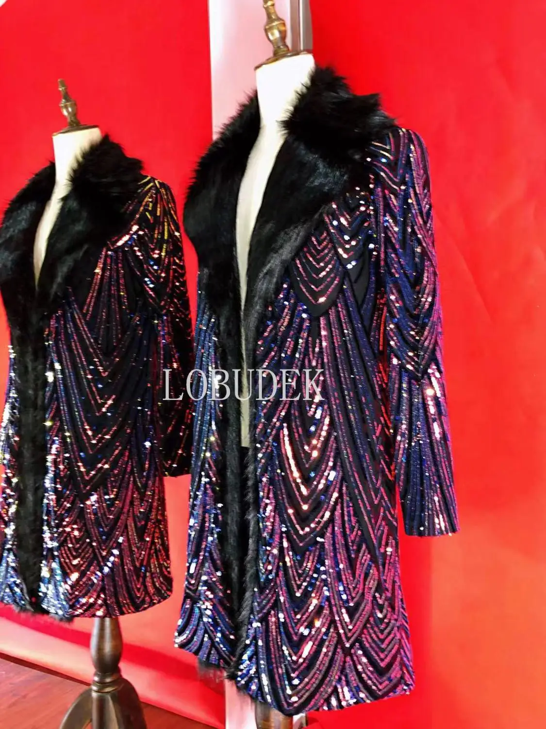 Светоотражающее пальто из искусственного меха с блестками фиолетовое синее