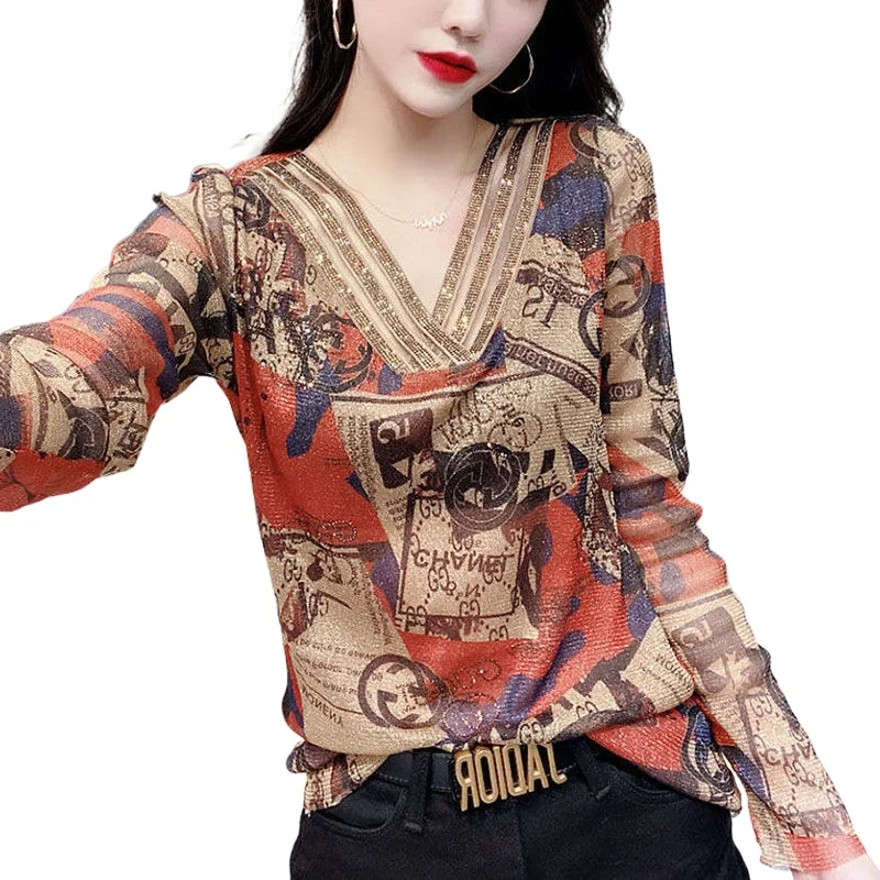 

Printed V-neck bottoming shirt women's spring new style 2021 slim-fit all-match long-sleeved top with a T-shirt female
