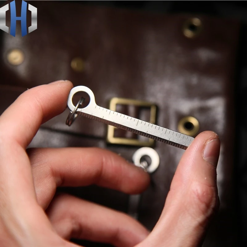 Миниатюрная титановая маленькая линейка брелок портативная EDC измерительный