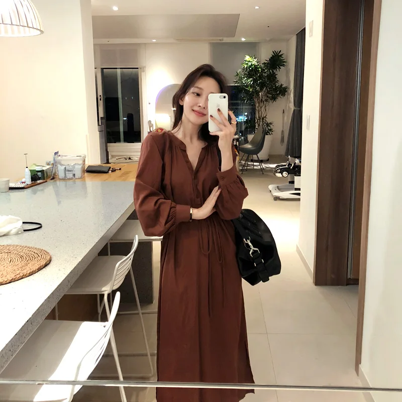 Женское длинное свободное платье рубашка офисное коричневое с длинным рукавом
