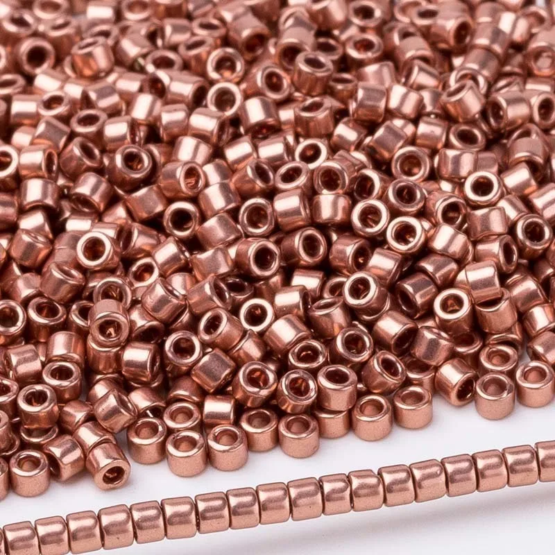 Taidian DB40 Медь покрытием Miyuki металлик Seedbeads для рождественское платье аксессуары 1/3 г/лот 1,6x1,3 мм
