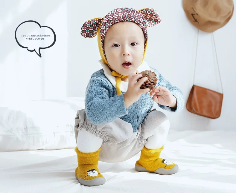 Plus velvet baby girl boy floor sock shoes nonslip toddler booties soft rubber soles socks newborn |