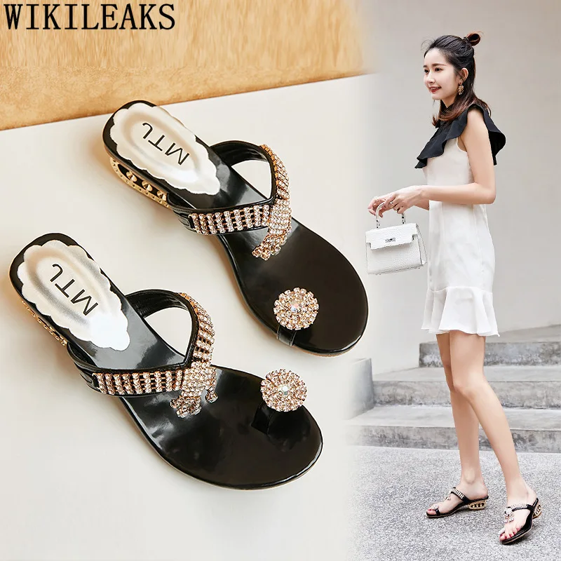 Пляжная обувь золотистого и серебристого цвета Женские сандалии со стразами