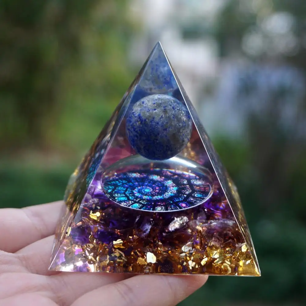 

Lapis Lazuli Crystal Sphere Orgone Pyramid Natural Amethys Pyramid Desktop Ornament Positive Energy Generator Home Decor TS1