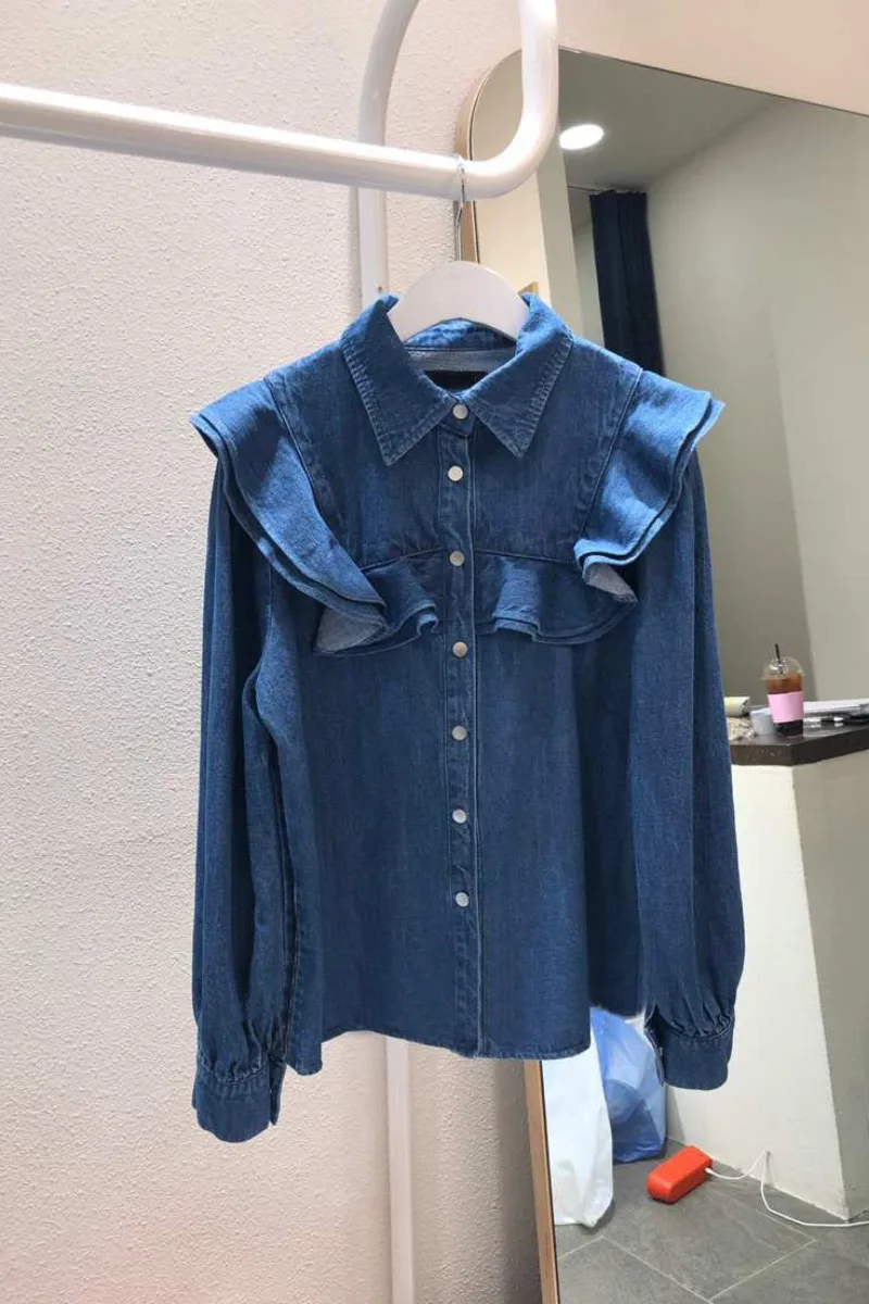 

Spring 2021 New Fashion Turn Down Collar Buckle Wood Ear Full Women Denim Shirts