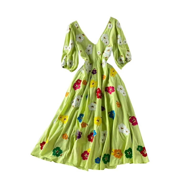 

embroidery V-neck ethnic style loose dress seaside holiday travel pat bubble sleeve A-line big swing long