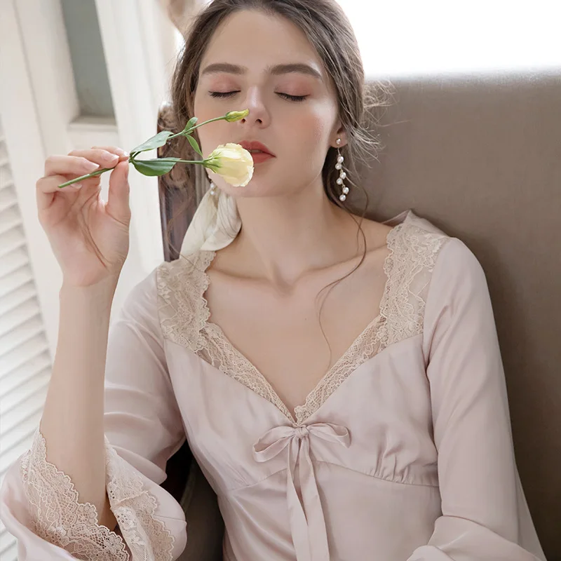 

2021 Spring Summer Thin Long Sleeve Silk Sexy V-neck Lace-up Bow Retro Long Home Urban Leather Wear Nightwear Pajamas