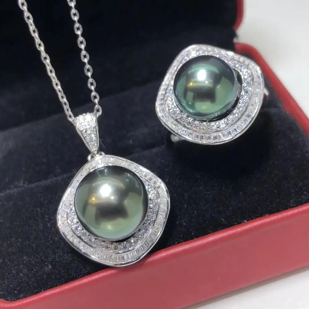 Набор женских ювелирных украшений с натуральным жемчугом черного цвета 9-11 мм |