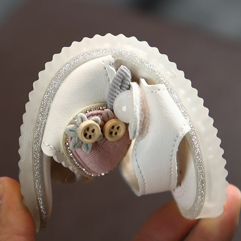 Сандалии для девочек с кроличьими цветами Милая мягкая детская пляжная обувь