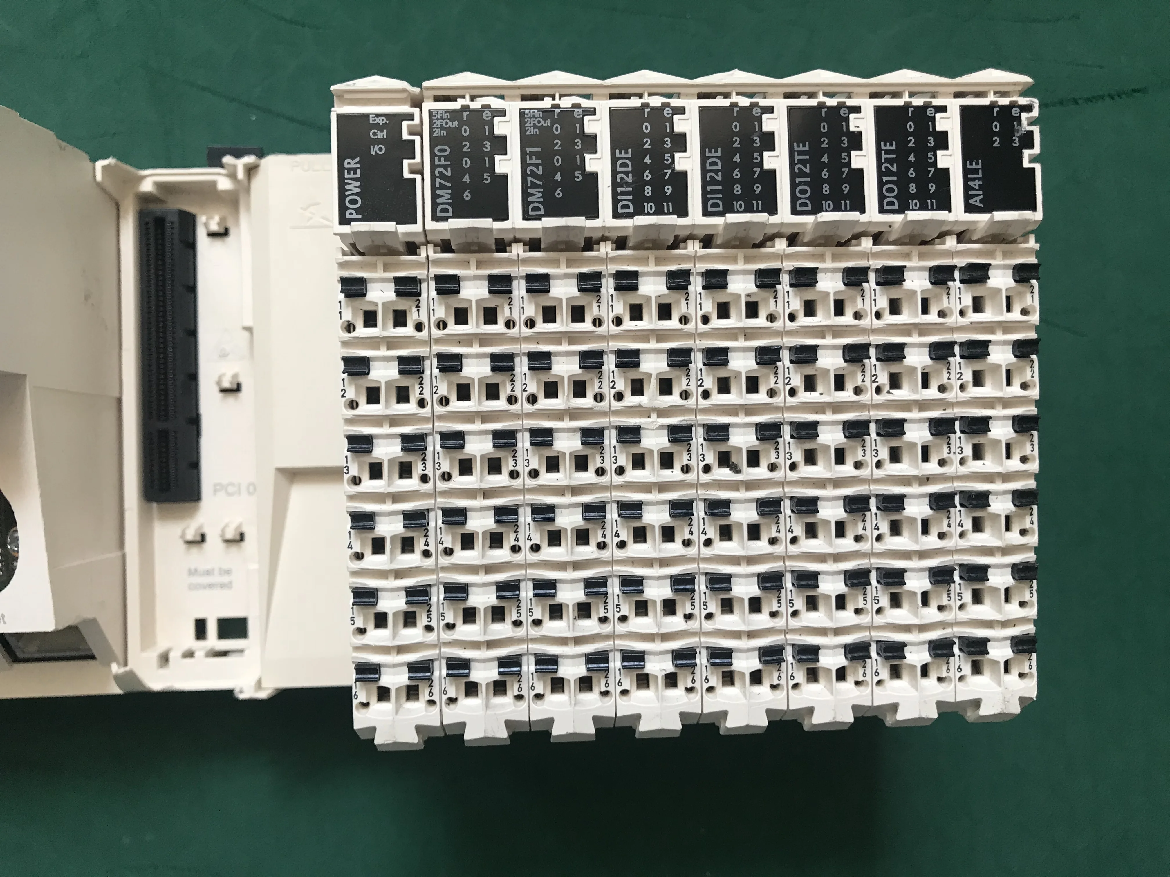 

TM258LF66DT4L PLC , used one , 90% appearance new , test goods , free shipping