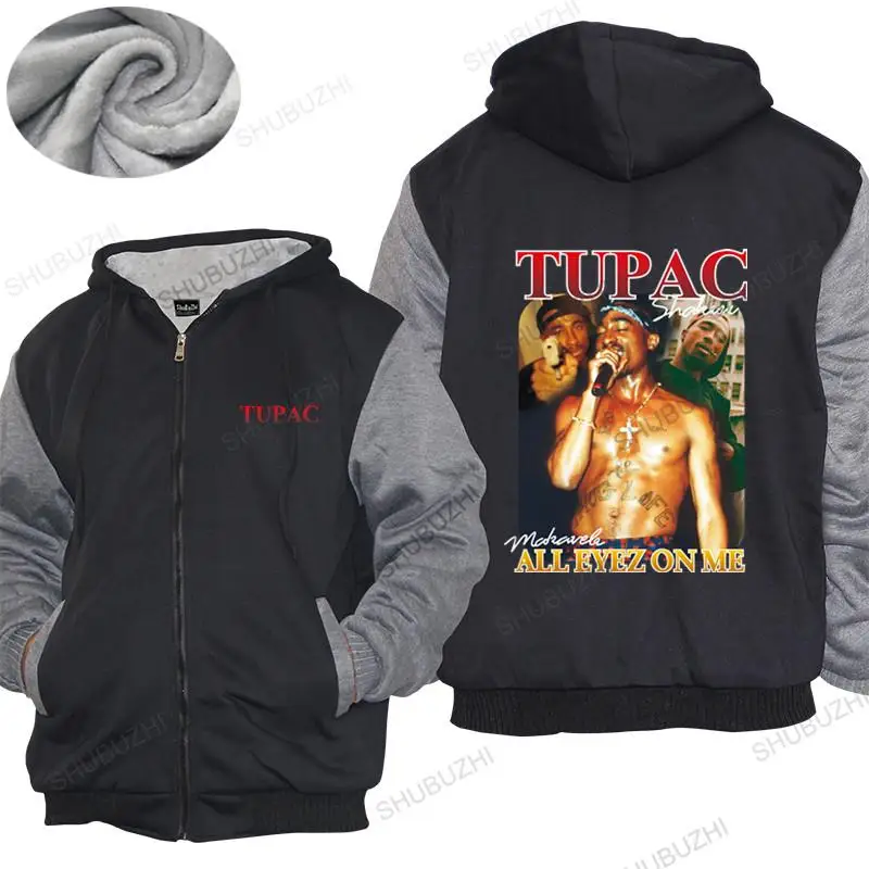

Hoodies & Sweatshirts