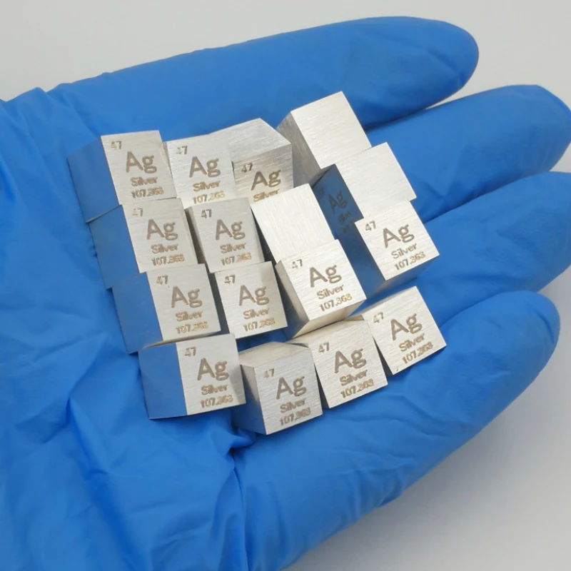 

Металлический куб для периодического стола, серебро 99.9% пробы