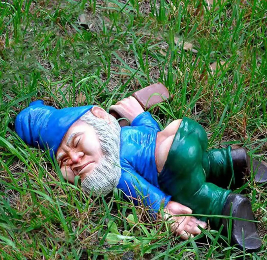 

2021 Creative Drunk Garden Gnome Patio Ornament Funny Rude Drunken Disorderly Statue Figurine Garden Accessories Decoration