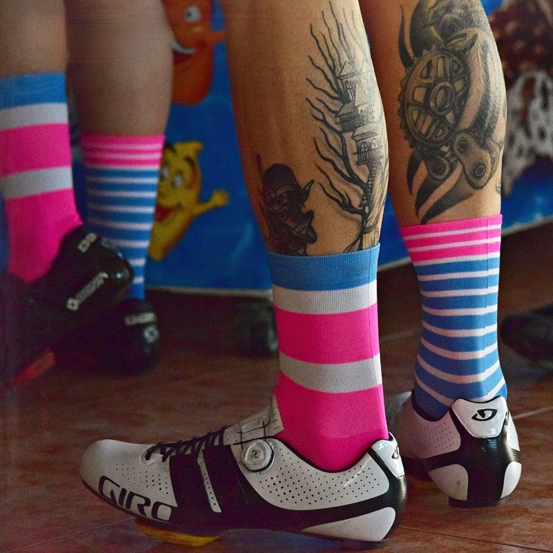 

Unisex Cycling Socks Outdoor Line Outdoor Sports Basketball Socks Mid-tube Breathable and Wear-resistant Cycling Socks