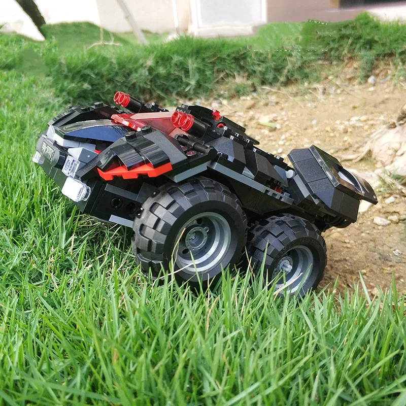 

MOULD KING High-Tech APP Remote Control Car Building Blocks City RC Vehicle Racing BAT Car Model Bricks STEM Toys for Boys Gift