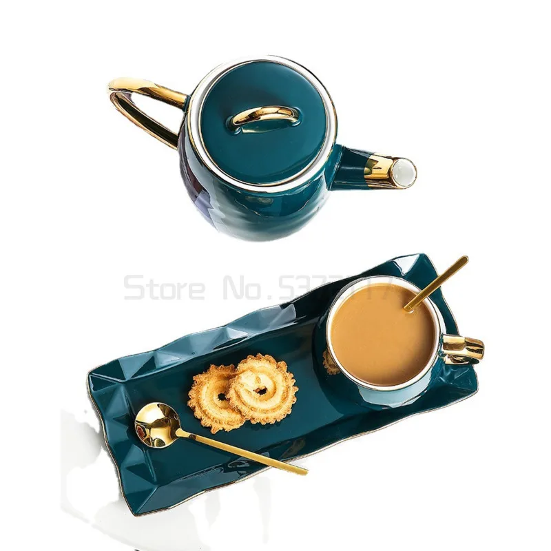 

North European Ceramic Cup with Saucer Creative Gold Coffee Cup Snack Dish Set Simple British Afternoon Tea Cup with Spoon