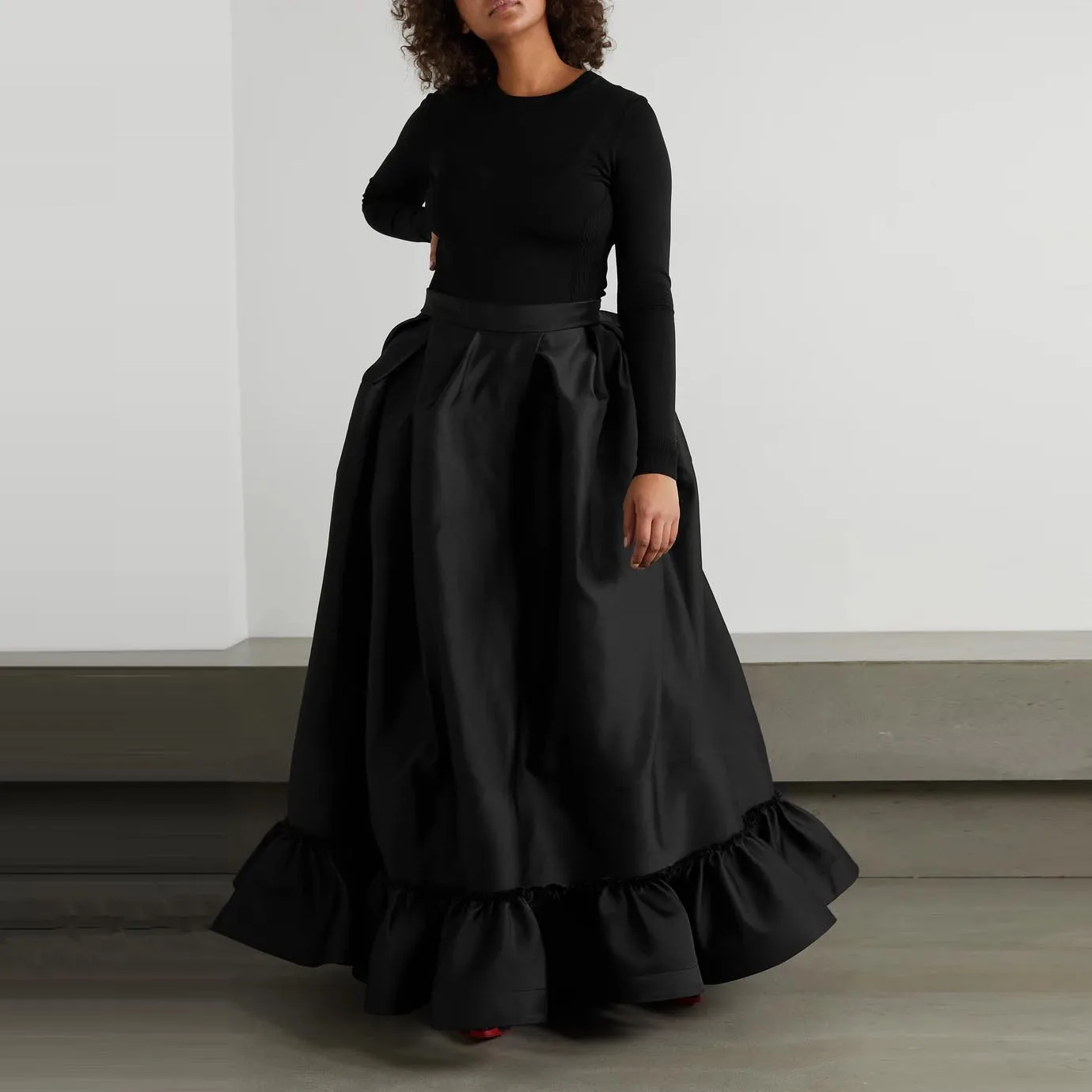 

Bow-Detailed Recycled Duchesse-Satin Maxi Skirt Long Black Satin Skirt Ruffles A-Line Gowns Lace Up Waist Skirts Ever Pretty