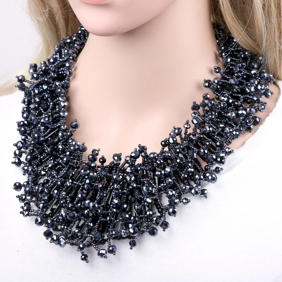 Новое поступление роскошное эффектное ожерелье с кристаллами модное чокер