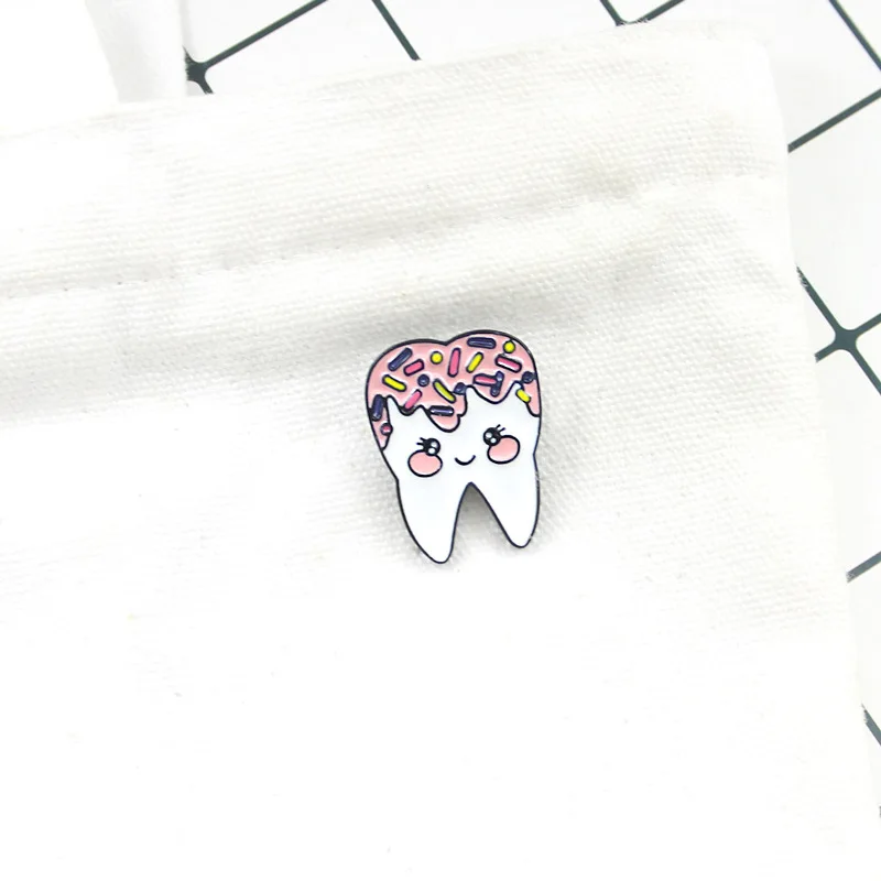 Модные Мультяшные эмалевые значки на лацкан с милыми белыми зубами брошь со