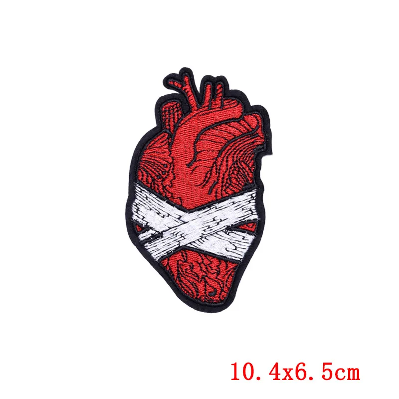 Нашивка в стиле панк дешевая вышивка хиппи наклейки виде крутого сердца