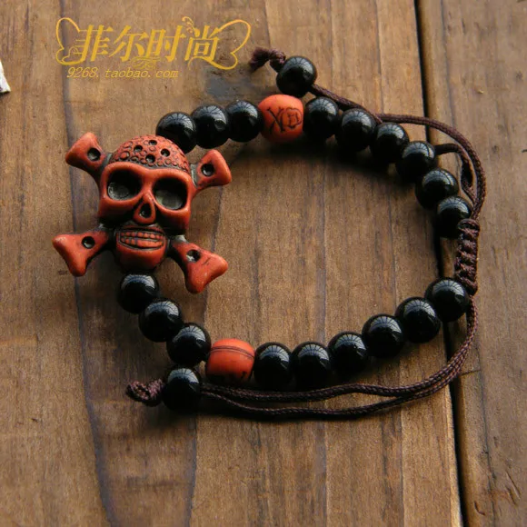 Подарок на Хэллоуин браслет с бусинами в виде пиратского черепа украшения