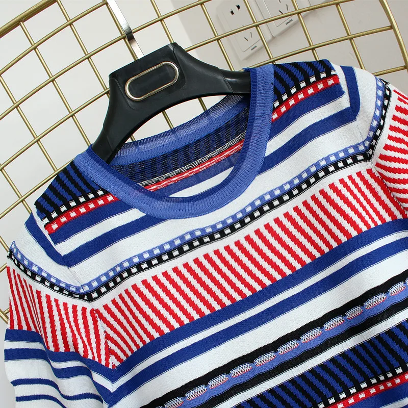2021 Летняя трикотажная футболка в полоску высокого качества Женская с круглым